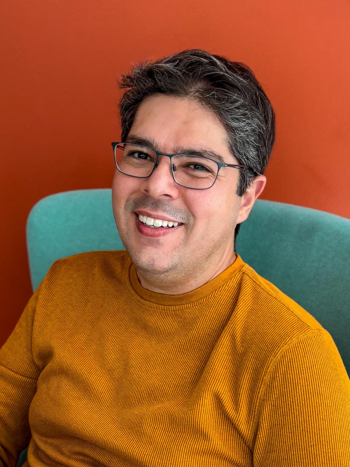 Adriano Carlos, fundador da A Nova Colmeia